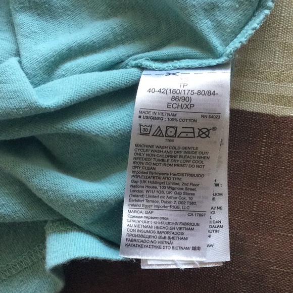 GAP New York City Tee - Picture 4 of 5